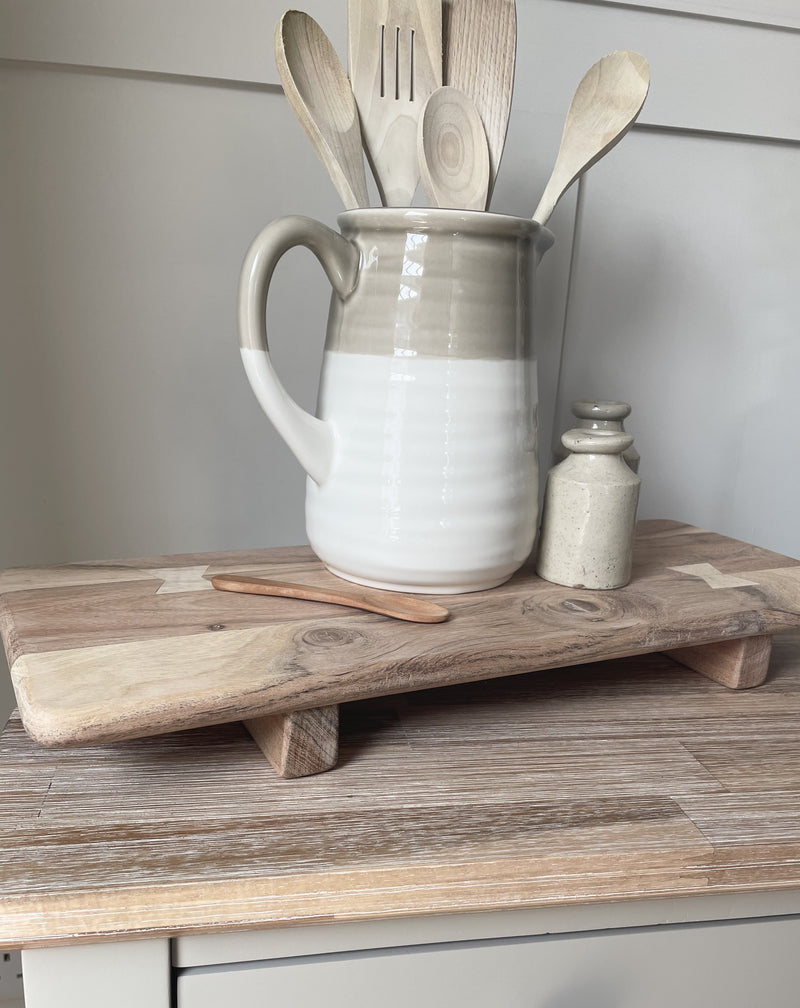 Wooden Chopping Board with Feet - TBI