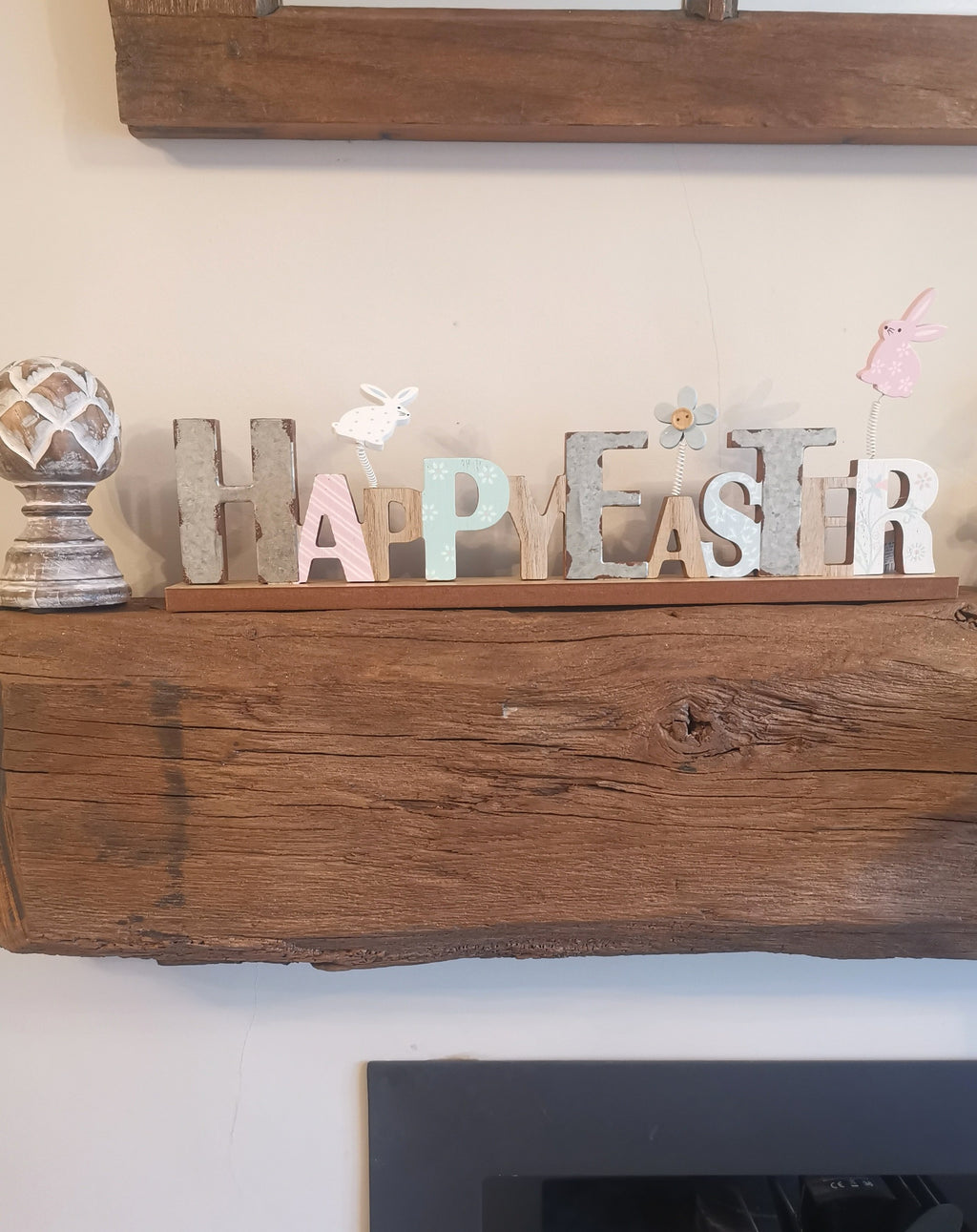 Happy Easter Wooden Sign - The Burrow Interiors